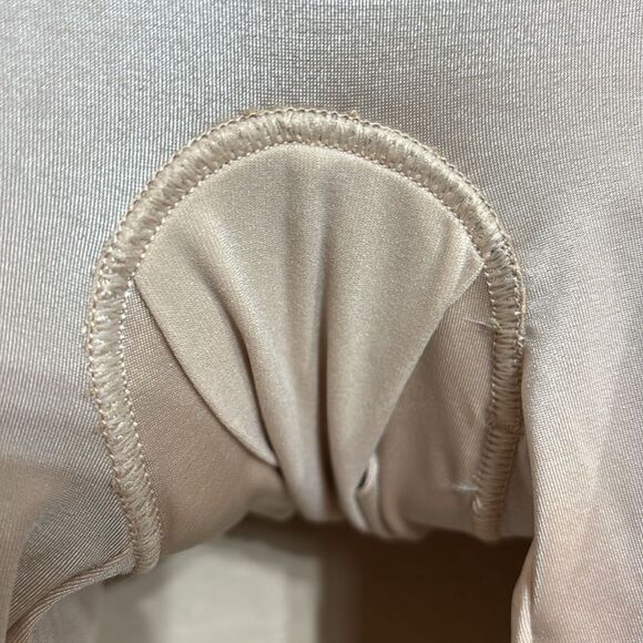 Spanx women’s large suit your fancy convertible strapless mid thigh bodysuit - Picture 7 of 10